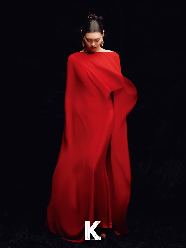Ethnic Clothing & Online Fashion Store Khaadi Us - 2026 Новая модная высококлассная красная ретро-костюмная